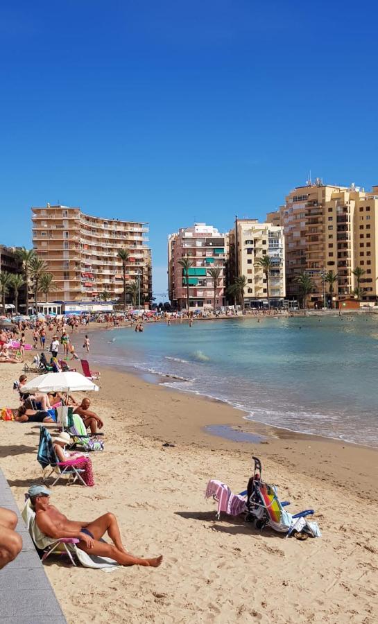 Almudena Playa Del Cura En Torreviejaアパートメント エクステリア 写真